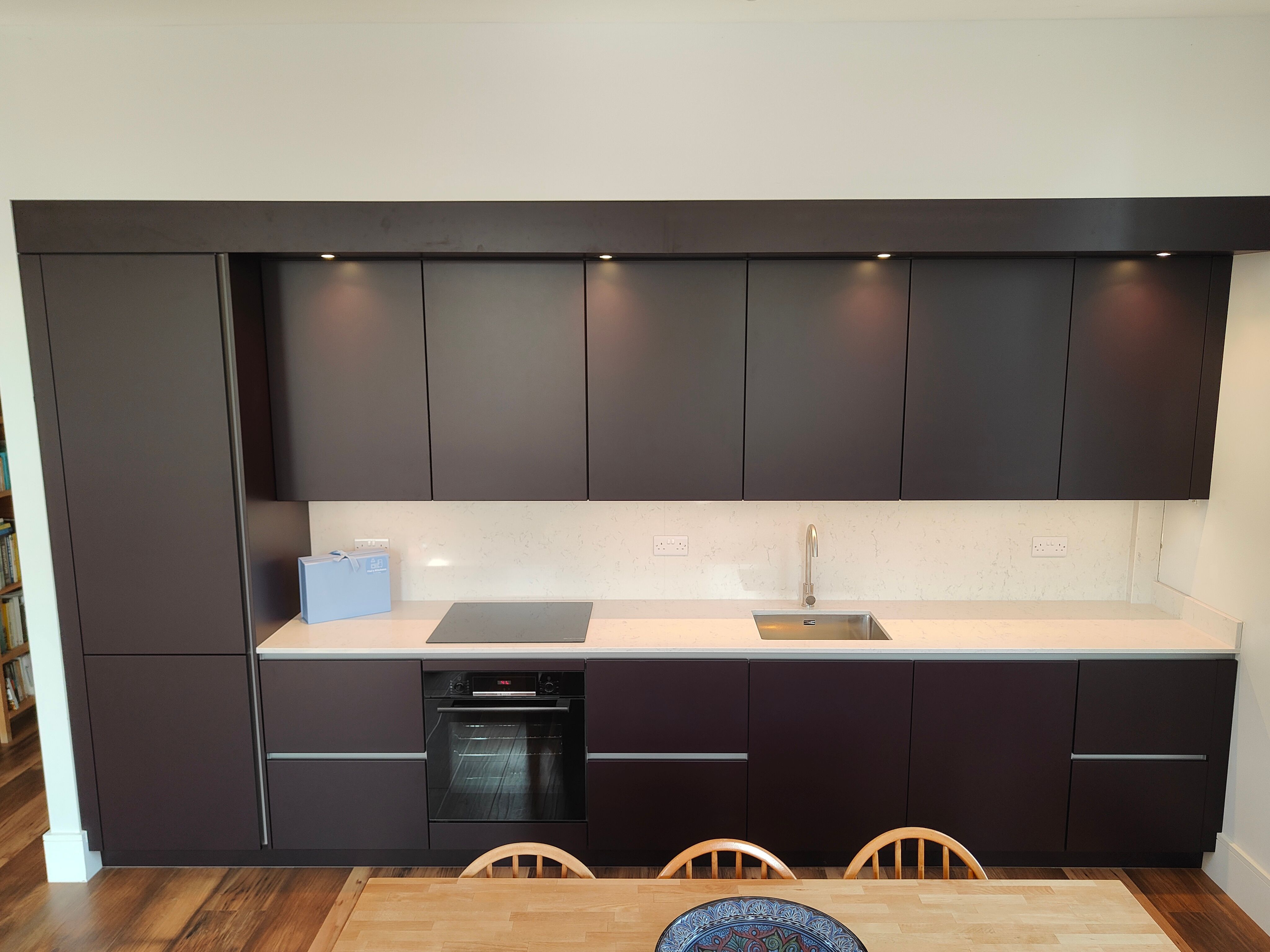 Handleless Matt Purple Kitchen gallery image 2